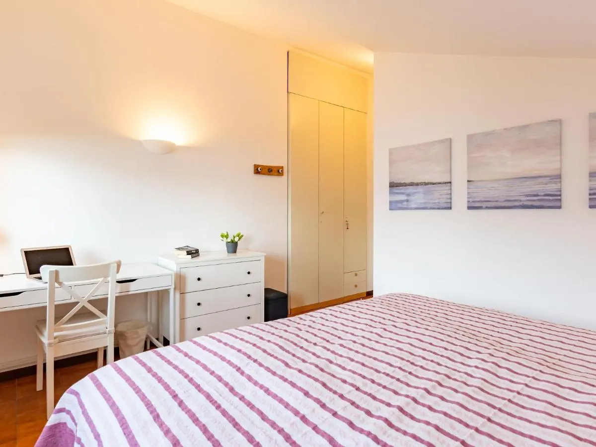 Apartment Punta Grumo B17 By Interhome 리에르나